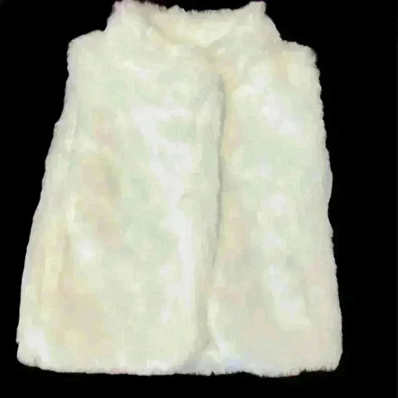 Carter's Other - Carter’s White Faux Fur Vest 2T NWT